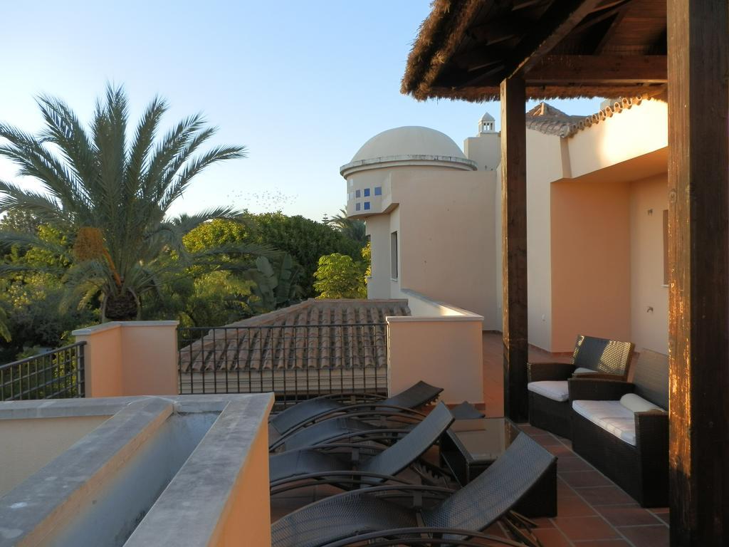 Mimosas Suites Banus Марбелья Экстерьер фото
